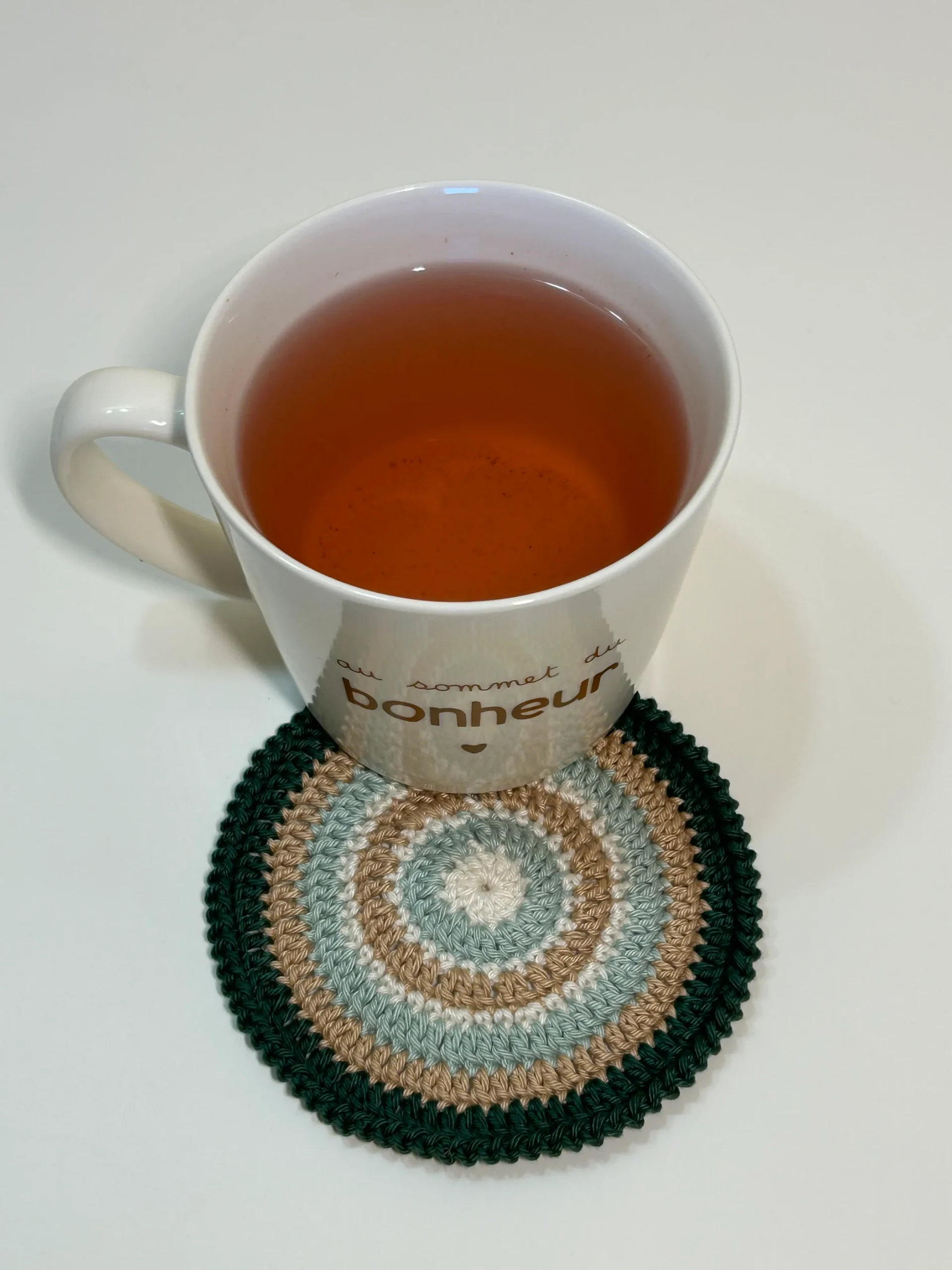 dessous de tasse rond sur mesure EI Desfossez Christine PMEF marque Petites Mains En Folie